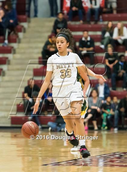 Thumbnail 1 in Pinewood vs. Archbishop Mitty (CIF CCS Open Division Final) photogallery.