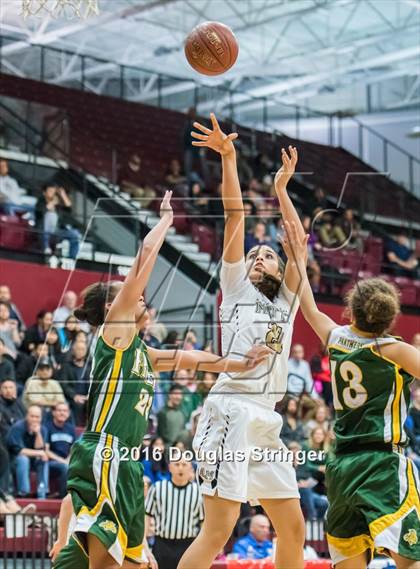 Thumbnail 1 in Pinewood vs. Archbishop Mitty (CIF CCS Open Division Final) photogallery.