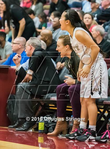Thumbnail 3 in Pinewood vs. Archbishop Mitty (CIF CCS Open Division Final) photogallery.