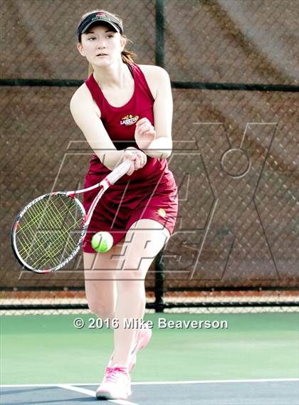 Thumbnail 1 in Lassiter vs. Cherokee  photogallery.