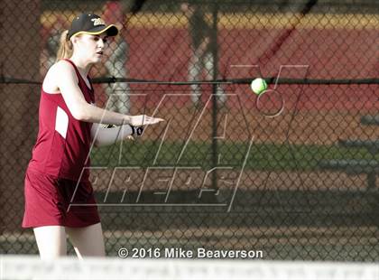 Thumbnail 3 in Lassiter vs. Cherokee  photogallery.