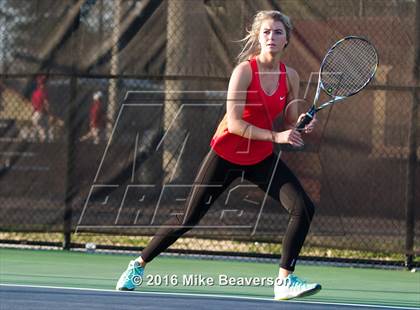 Thumbnail 1 in Lassiter vs. Cherokee  photogallery.