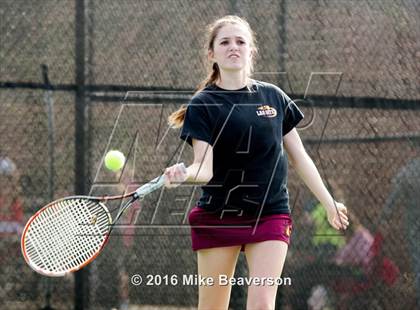 Thumbnail 2 in Lassiter vs. Cherokee  photogallery.