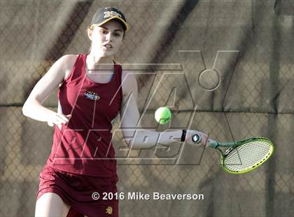Thumbnail 3 in Lassiter vs. Cherokee  photogallery.