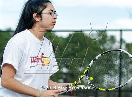 Thumbnail 3 in Lassiter vs. Cherokee  photogallery.