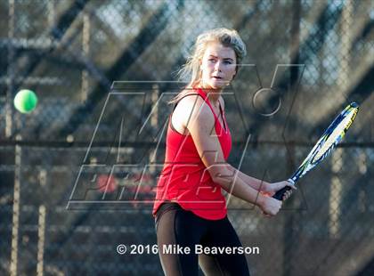 Thumbnail 1 in Lassiter vs. Cherokee  photogallery.