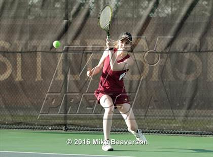 Thumbnail 2 in Lassiter vs. Cherokee  photogallery.