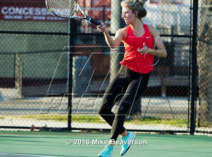 Thumbnail 1 in Lassiter vs. Cherokee  photogallery.