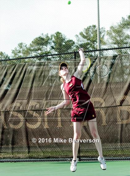 Thumbnail 1 in Lassiter vs. Cherokee  photogallery.