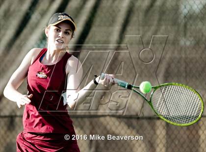 Thumbnail 1 in Lassiter vs. Cherokee  photogallery.