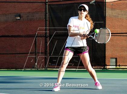 Thumbnail 1 in Lassiter vs. Cherokee  photogallery.