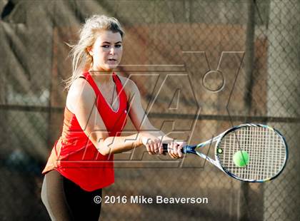 Thumbnail 1 in Lassiter vs. Cherokee  photogallery.