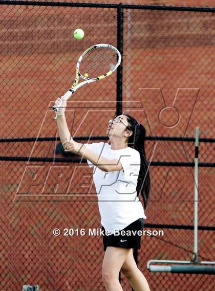 Thumbnail 2 in Lassiter vs. Cherokee  photogallery.