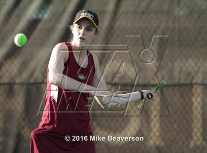 Thumbnail 2 in Lassiter vs. Cherokee  photogallery.