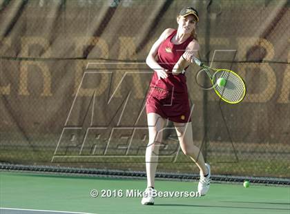 Thumbnail 2 in Lassiter vs. Cherokee  photogallery.