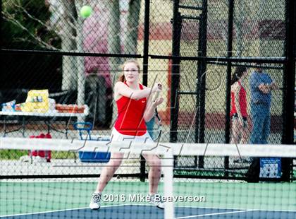 Thumbnail 2 in Lassiter vs. Cherokee  photogallery.