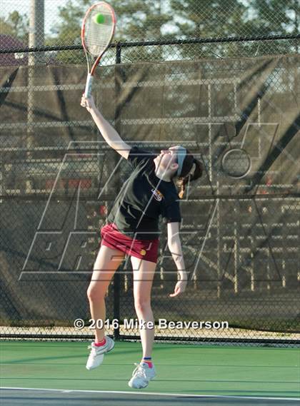 Thumbnail 3 in Lassiter vs. Cherokee  photogallery.