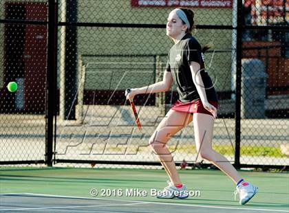 Thumbnail 2 in Lassiter vs. Cherokee  photogallery.