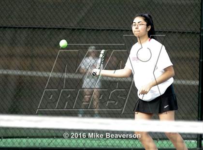 Thumbnail 2 in Lassiter vs. Cherokee  photogallery.