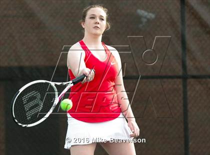 Thumbnail 1 in Lassiter vs. Cherokee  photogallery.
