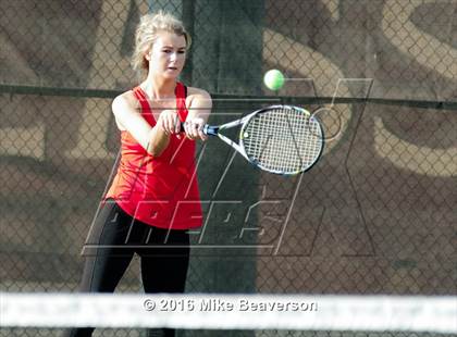 Thumbnail 2 in Lassiter vs. Cherokee  photogallery.