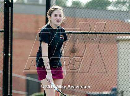 Thumbnail 3 in Lassiter vs. Cherokee  photogallery.