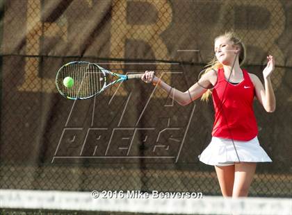 Thumbnail 3 in Lassiter vs. Cherokee  photogallery.