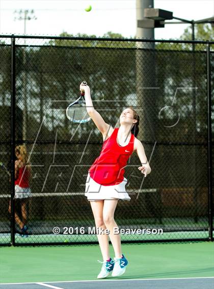 Thumbnail 2 in Lassiter vs. Cherokee  photogallery.