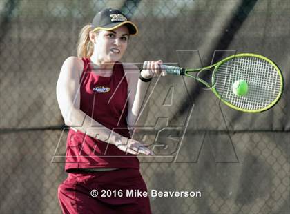 Thumbnail 3 in Lassiter vs. Cherokee  photogallery.