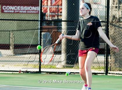 Thumbnail 3 in Lassiter vs. Cherokee  photogallery.