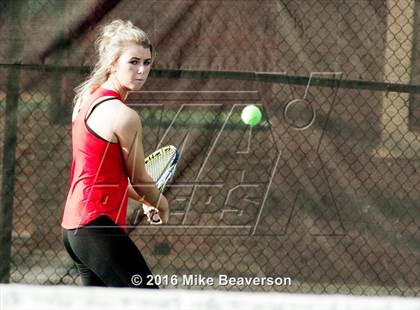 Thumbnail 1 in Lassiter vs. Cherokee  photogallery.