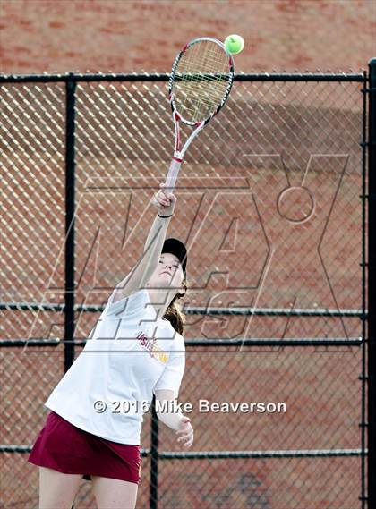 Thumbnail 1 in Lassiter vs. Cherokee  photogallery.