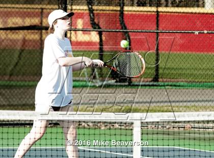 Thumbnail 2 in Lassiter vs. Cherokee  photogallery.