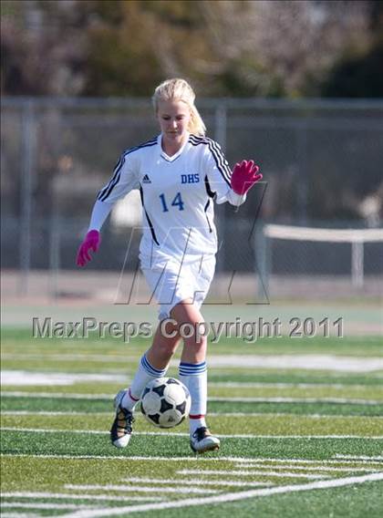 Thumbnail 2 in Davis vs. St. Francis (California Classic) photogallery.