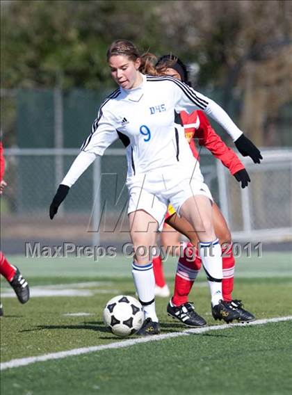 Thumbnail 3 in Davis vs. St. Francis (California Classic) photogallery.