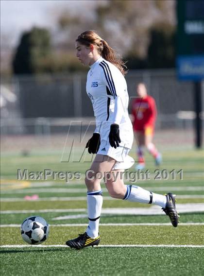 Thumbnail 2 in Davis vs. St. Francis (California Classic) photogallery.