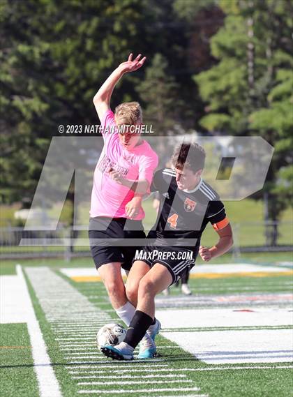 Thumbnail 3 in Mt. Ararat @ Gardiner (Preseason) photogallery.