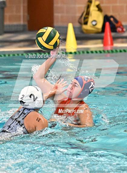 Thumbnail 2 in Brazoswood vs Brandeis (UIL 6A State Semifinal) photogallery.