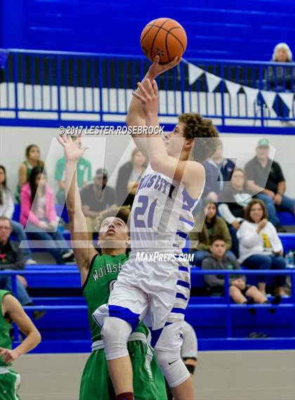 Thumbnail 3 in Woodsboro @ Falls City photogallery.