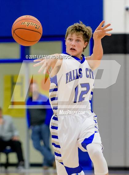Thumbnail 3 in Woodsboro @ Falls City photogallery.
