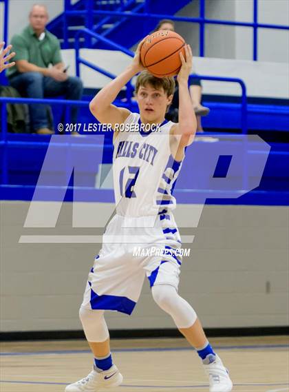 Thumbnail 3 in Woodsboro @ Falls City photogallery.