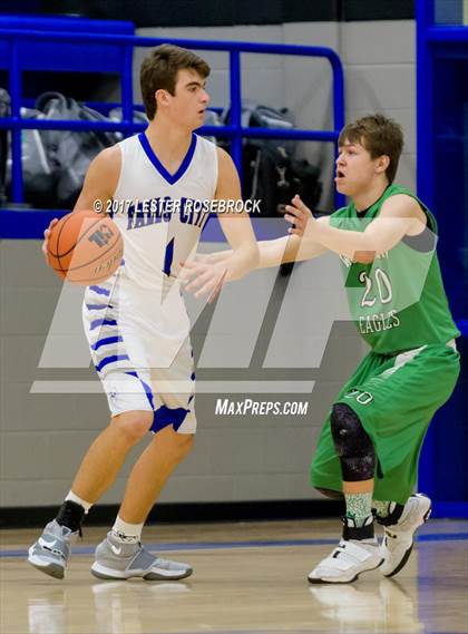 Thumbnail 1 in Woodsboro @ Falls City photogallery.