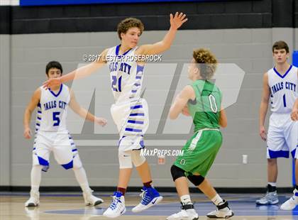 Thumbnail 1 in Woodsboro @ Falls City photogallery.