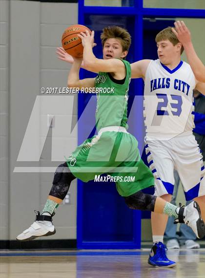 Thumbnail 3 in Woodsboro @ Falls City photogallery.