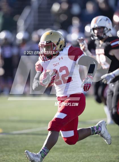 Thumbnail 2 in Taft @ Balboa (CIF 7A Final) photogallery.