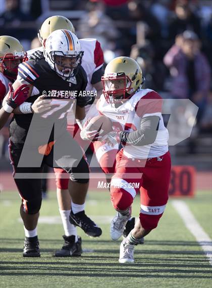 Thumbnail 2 in Taft @ Balboa (CIF 7A Final) photogallery.