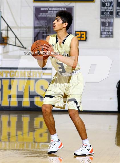 Thumbnail 2 in Westchester vs. Bishop Montgomery (Bishop Montgomery Shootout) photogallery.