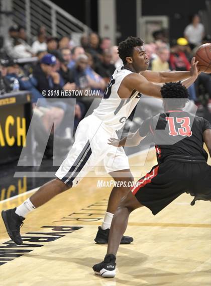 Thumbnail 3 in Etiwanda vs Sierra Canyon (CIF State SoCal Regional Open Final) photogallery.
