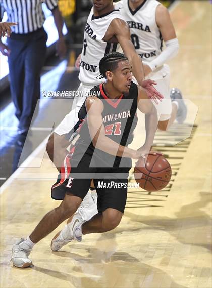 Thumbnail 3 in Etiwanda vs Sierra Canyon (CIF State SoCal Regional Open Final) photogallery.