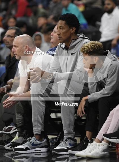 Thumbnail 3 in Etiwanda vs Sierra Canyon (CIF State SoCal Regional Open Final) photogallery.